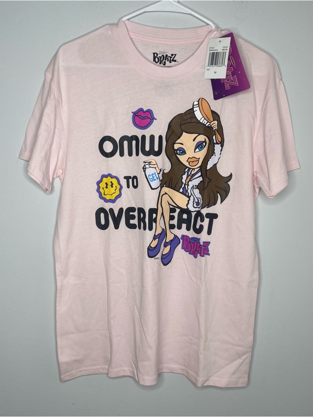 Bratz T-shirt Size Medium NWT